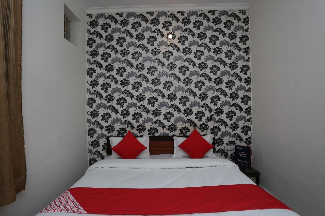 Oyo Flagship 15481 Hotel Star Karnāl Εξωτερικό φωτογραφία
