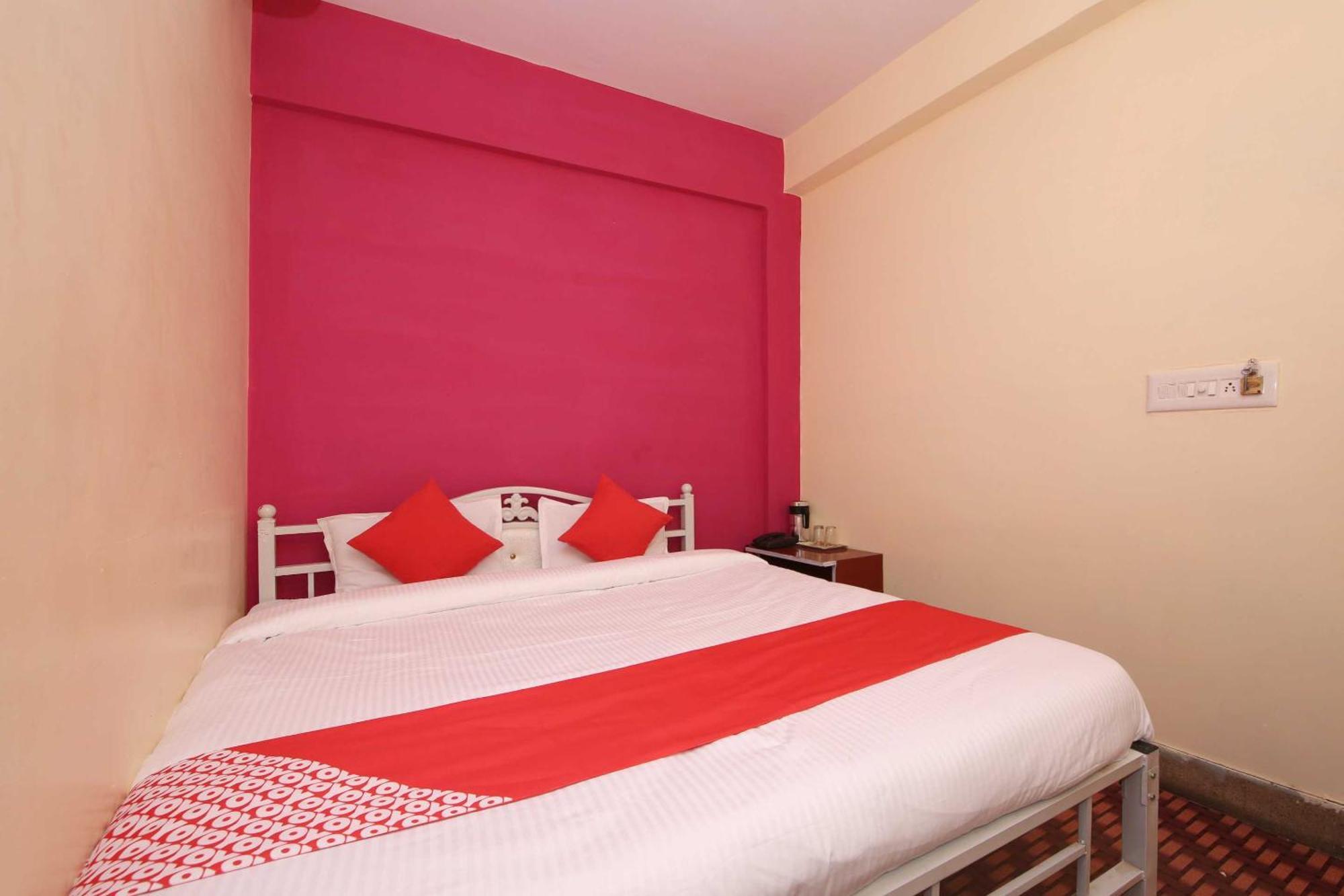 Oyo Flagship 15481 Hotel Star Karnāl Εξωτερικό φωτογραφία